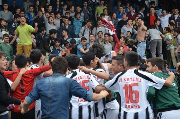 Liseler Futbolda Şampiyon Endüstri Meslek Lisesi