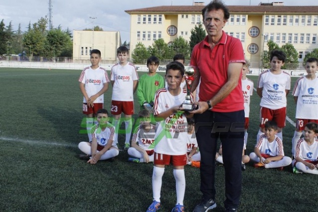 U11'de şampiyon Sakarya FK