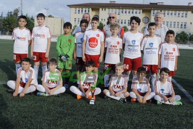 U11'de şampiyon Sakarya FK