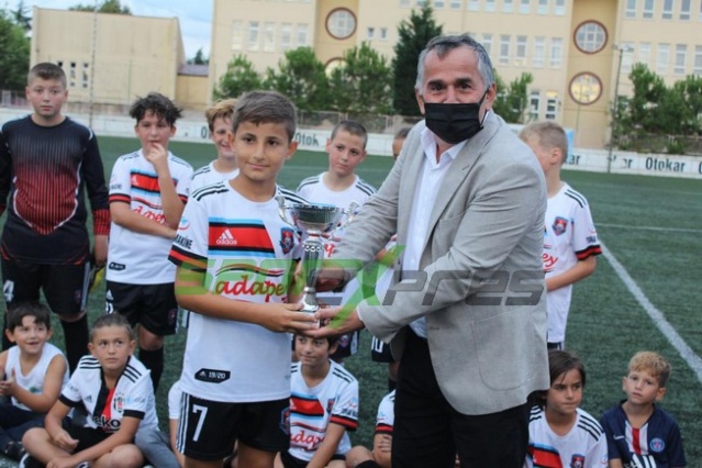 U11'de şampiyon Sakarya FK