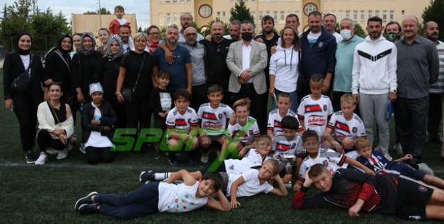 U11'de şampiyon Sakarya FK