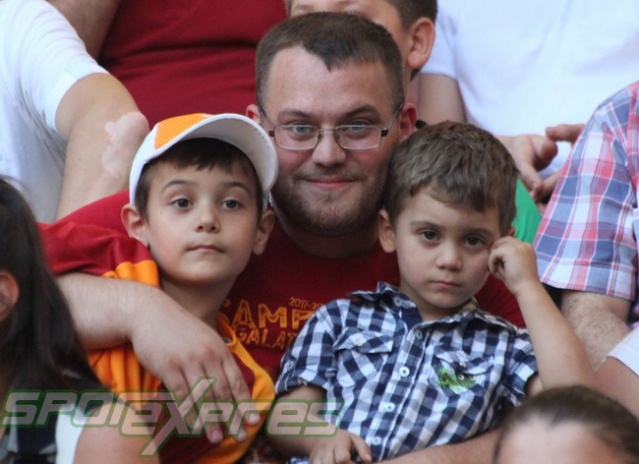 Sakaryaspor-Galatasaray maçı tribün fotoğrafları