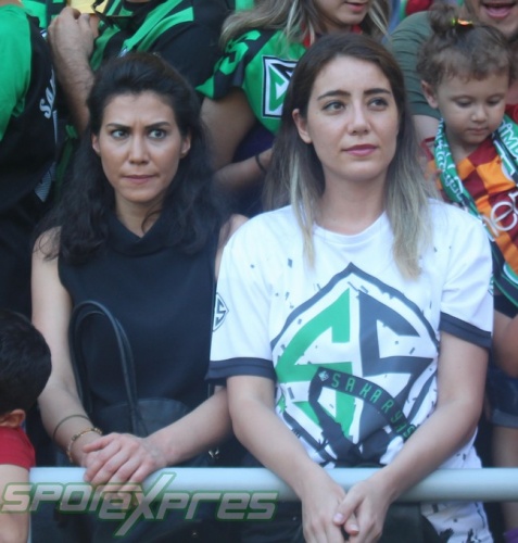 Sakaryaspor-Galatasaray maçı tribün fotoğrafları