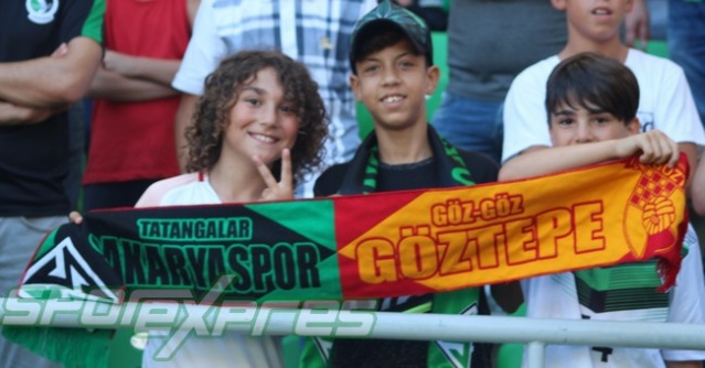 Sakaryaspor-Galatasaray maçı tribün fotoğrafları