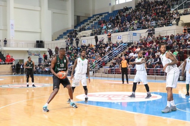 Sakarya Büyükşehir Basket- Yeşil Giresun: 77-66