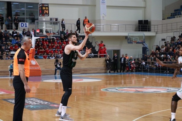 Sakarya Büyükşehir Basket- Yeşil Giresun: 77-66