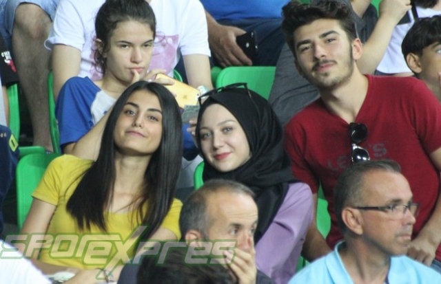 Sakaryaspor-Galatasaray maçı tribün fotoğrafları