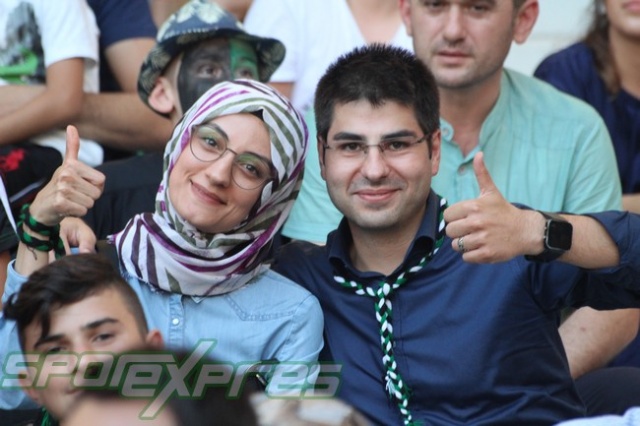 Sakaryaspor-Galatasaray maçı tribün fotoğrafları