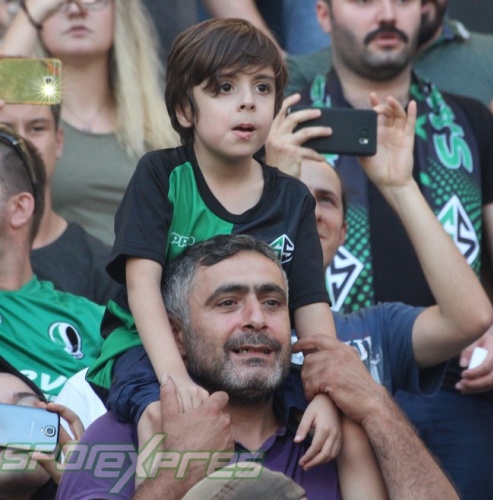 Sakaryaspor-Galatasaray maçı tribün fotoğrafları