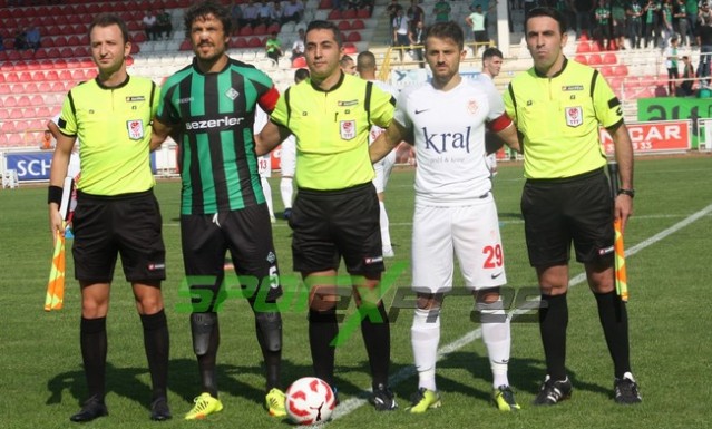 Sakaryaspor-Gümüşhanespor:1-1