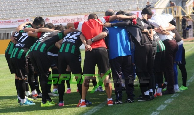 Sakaryaspor-Gümüşhanespor:1-1