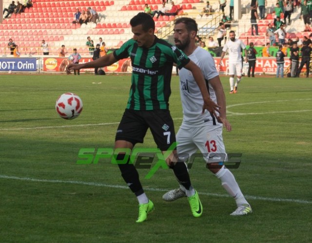 Sakaryaspor-Gümüşhanespor:1-1