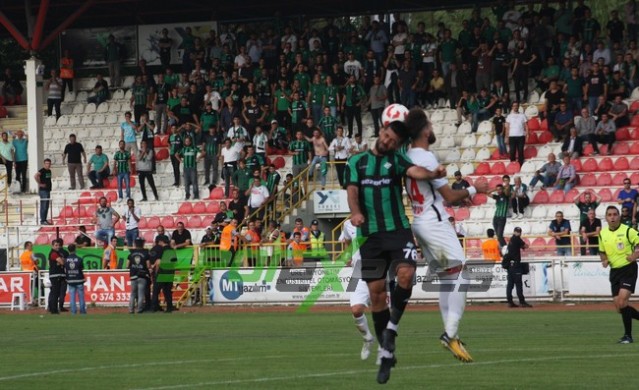 Sakaryaspor-Gümüşhanespor:1-1