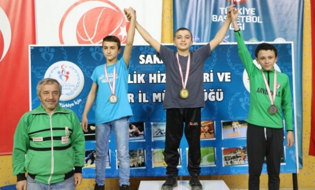 Güreşte Yıldızlar ve Gençler seçmeleri yapıldı