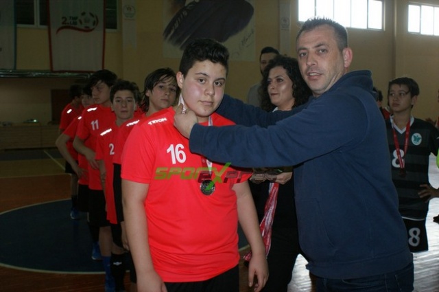 HENTBOLUN YILDIZI SAİT FAİK