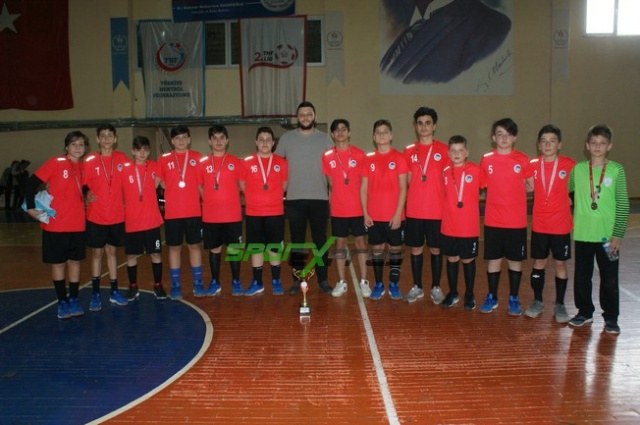 HENTBOLUN YILDIZI SAİT FAİK