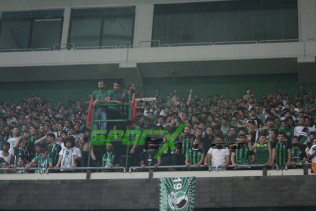 Sakaryaspor-Karagümrük maçı fotoğrafları