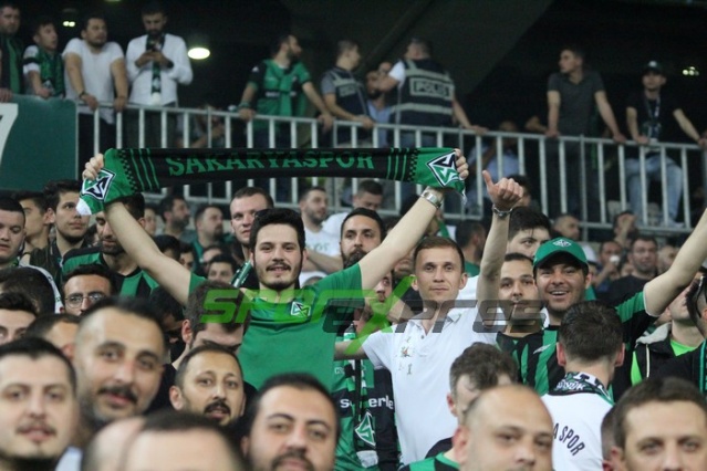Sakaryaspor-Karagümrük maçı fotoğrafları