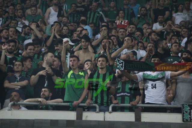 Sakaryaspor-Karagümrük maçı fotoğrafları