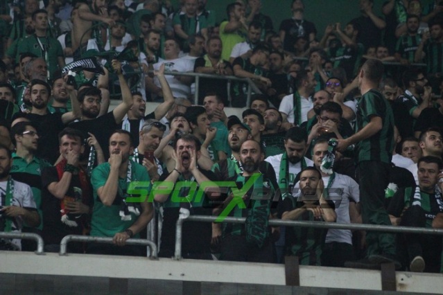 Sakaryaspor-Karagümrük maçı fotoğrafları