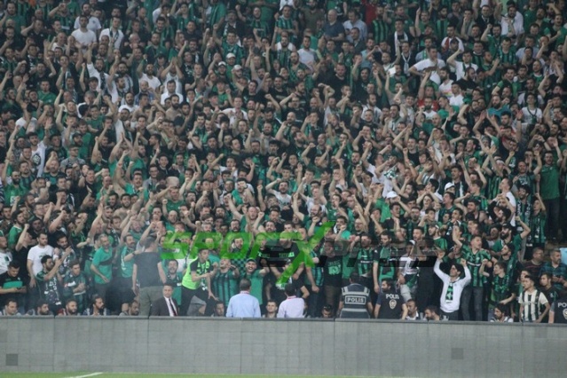 Sakaryaspor-Karagümrük maçı fotoğrafları