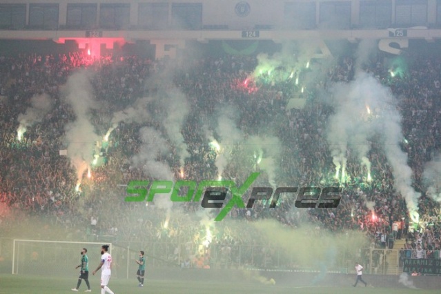 Sakaryaspor-Karagümrük maçı fotoğrafları