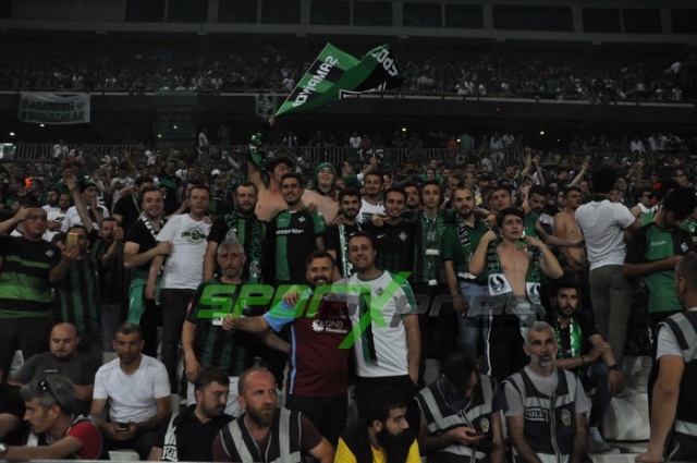 Sakaryaspor-Karagümrük maçı fotoğrafları