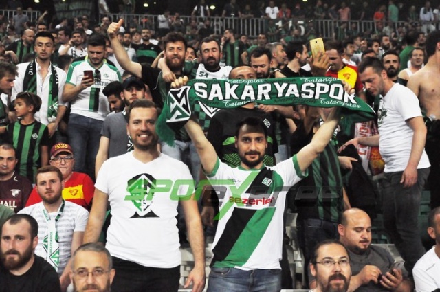 Sakaryaspor-Karagümrük maçı fotoğrafları
