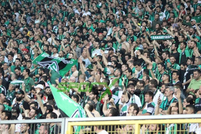 Sakaryaspor-Karagümrük maçı fotoğrafları