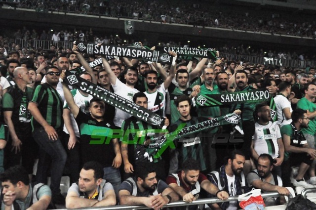 Sakaryaspor-Karagümrük maçı fotoğrafları