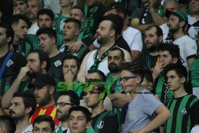 Sakaryaspor-Karagümrük maçı fotoğrafları