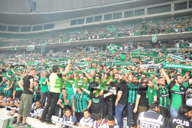 Sakaryaspor-Karagümrük maçı fotoğrafları