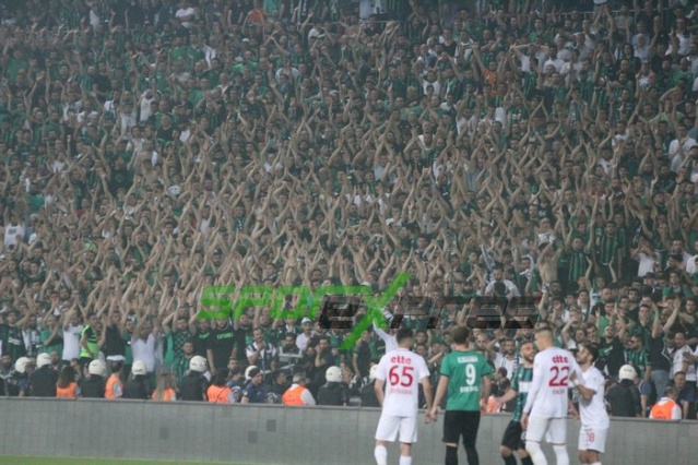 Sakaryaspor-Karagümrük maçı fotoğrafları