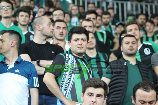 Sakaryaspor-Karagümrük maçı fotoğrafları