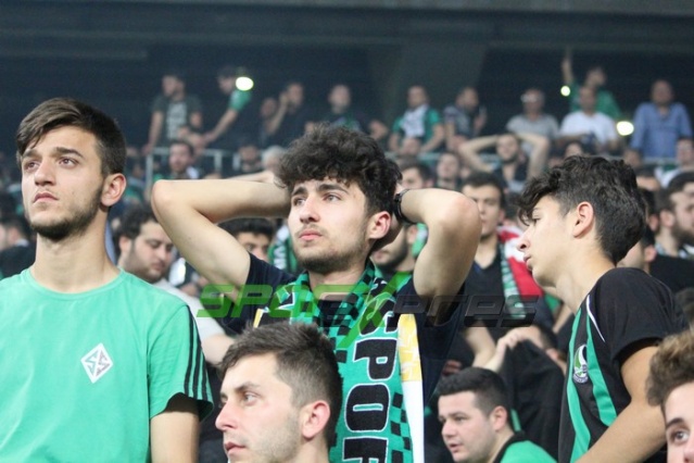 Sakaryaspor-Karagümrük maçı fotoğrafları