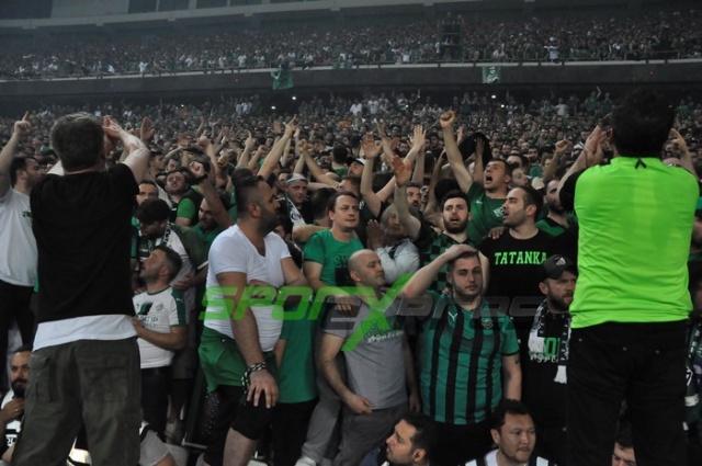 Sakaryaspor-Karagümrük maçı fotoğrafları