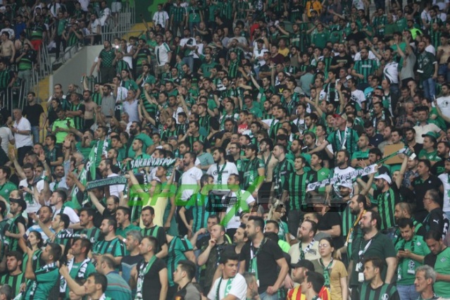 Sakaryaspor-Karagümrük maçı fotoğrafları