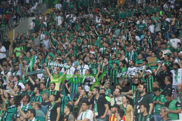 Sakaryaspor-Karagümrük maçı fotoğrafları