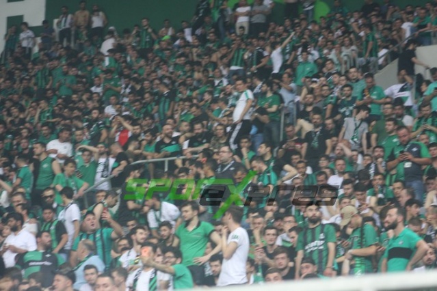 Sakaryaspor-Karagümrük maçı fotoğrafları