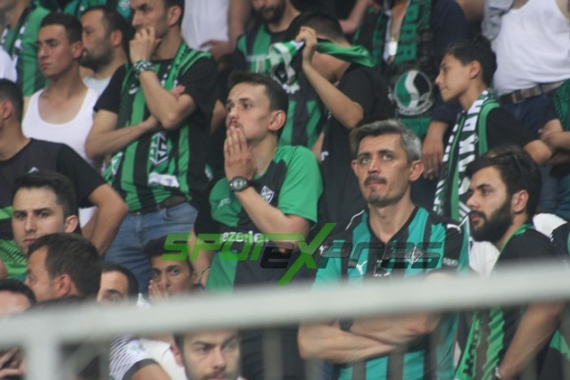 Sakaryaspor-Karagümrük maçı fotoğrafları