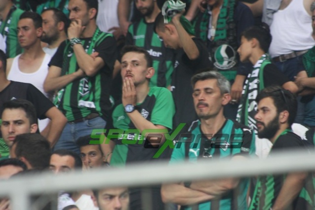 Sakaryaspor-Karagümrük maçı fotoğrafları