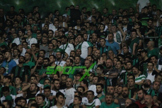 Sakaryaspor-Karagümrük maçı fotoğrafları