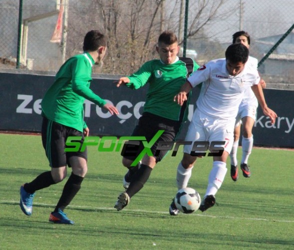 Sakaryaspor-Kartalspor:1-2 (U17)