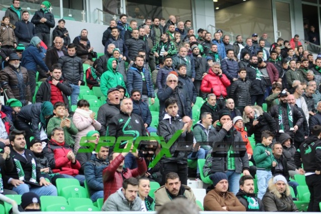 Sakaryaspor-Kahramanmaraşspor maçı fotoğrafları
