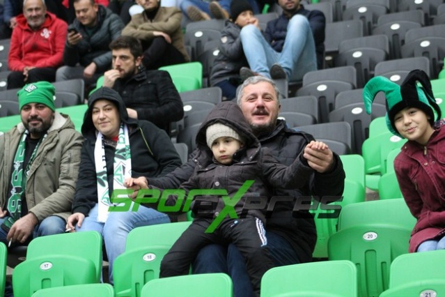 Sakaryaspor-Kahramanmaraşspor maçı fotoğrafları