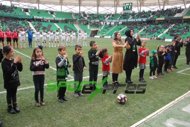 Sakaryaspor-Kahramanmaraşspor maçı fotoğrafları