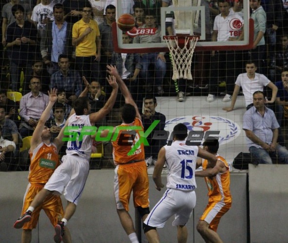 Sakarya B.Belediyespor - Kayseri Melikşah Üniv : 57-67