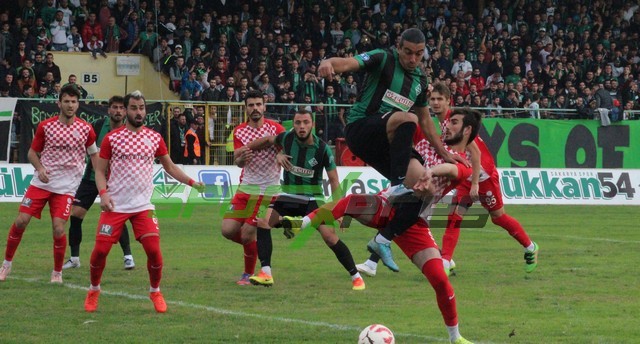 Sakaryaspor-Orhangazispor maçı
