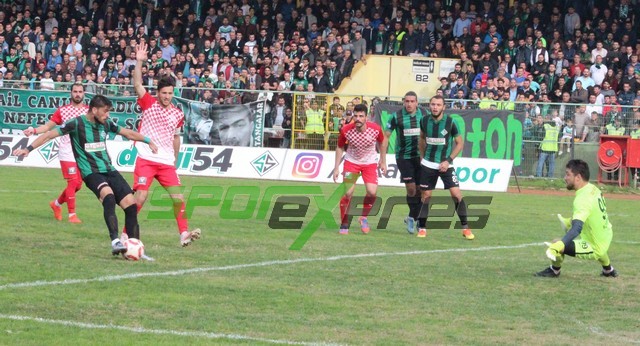 Sakaryaspor-Orhangazispor maçı