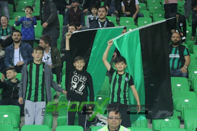 Sakaryaspor-Samsunspor maçı fotoğrafları